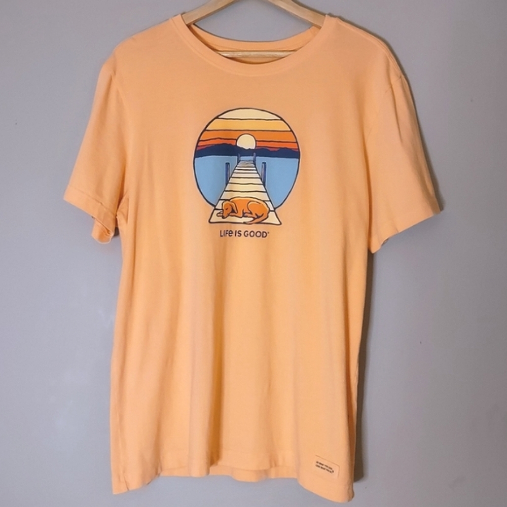 Life is Good | Dog Crusher Tee Dog Dock Sunset Short Sleeve | Medium Unisex